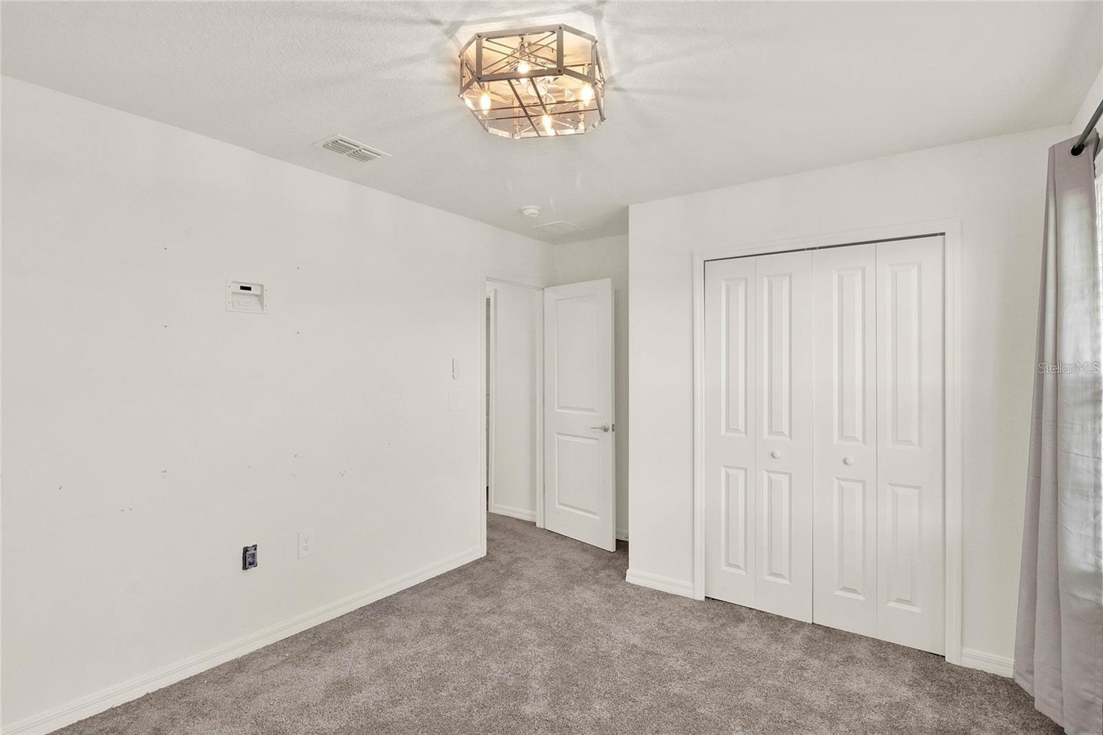 Image 26 of 45 For 271 Inman Boulevard