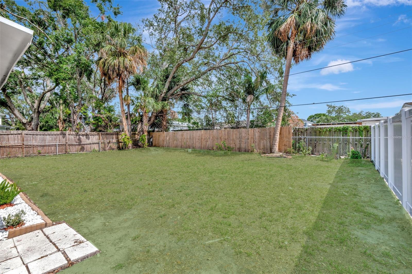 Image 18 of 27 For 4714 Vasconia Street