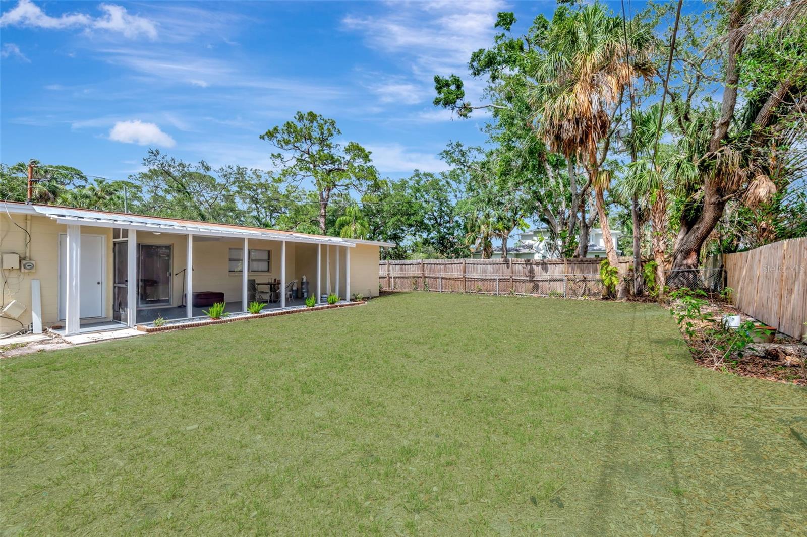 Image 25 of 27 For 4714 Vasconia Street