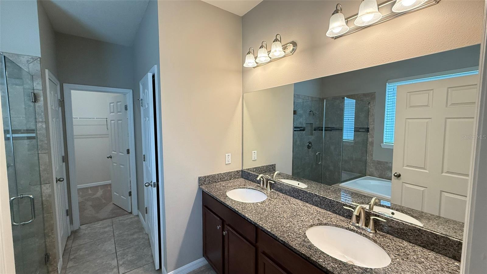 Image 20 of 42 For 32612 Harmony Oaks Drive