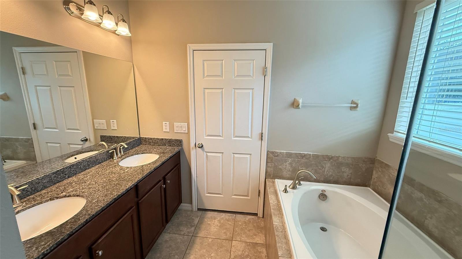 Image 22 of 42 For 32612 Harmony Oaks Drive
