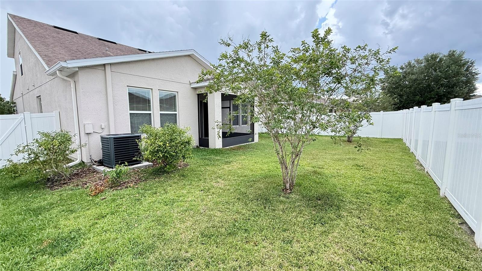 Image 40 of 42 For 32612 Harmony Oaks Drive