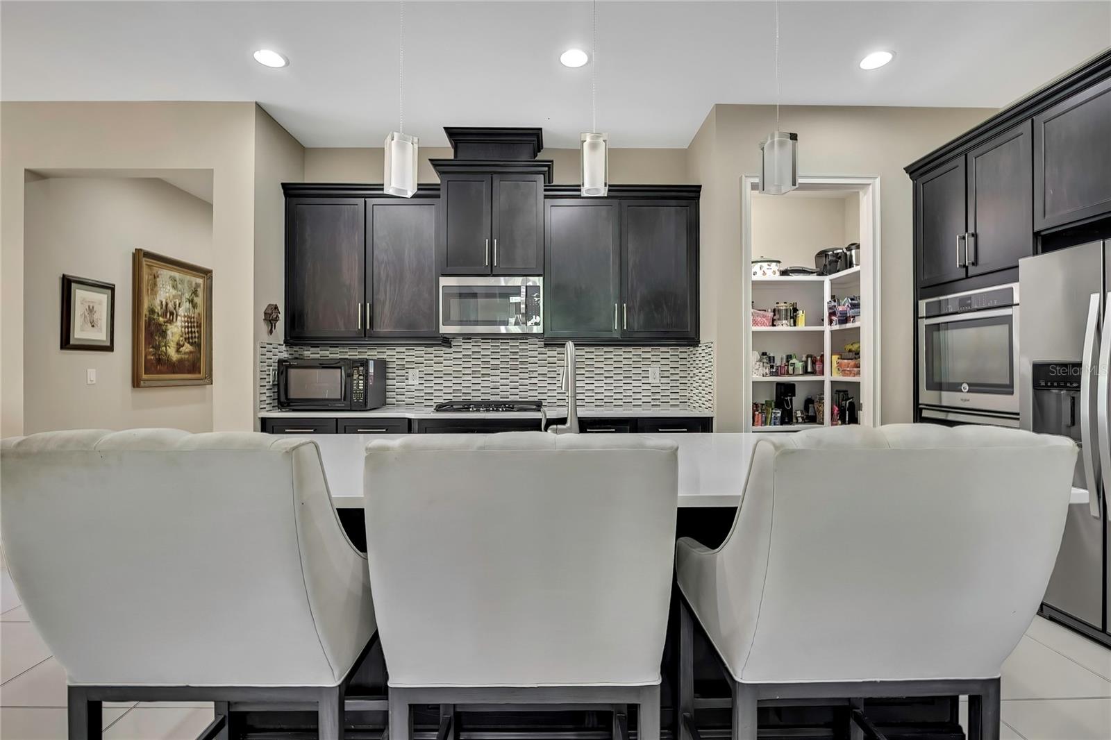 Listing photo id 17 for 4155 Barletta Court