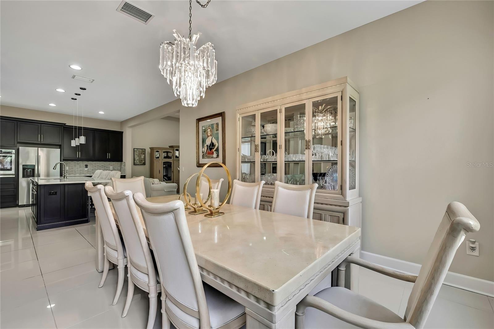 Listing photo id 21 for 4155 Barletta Court