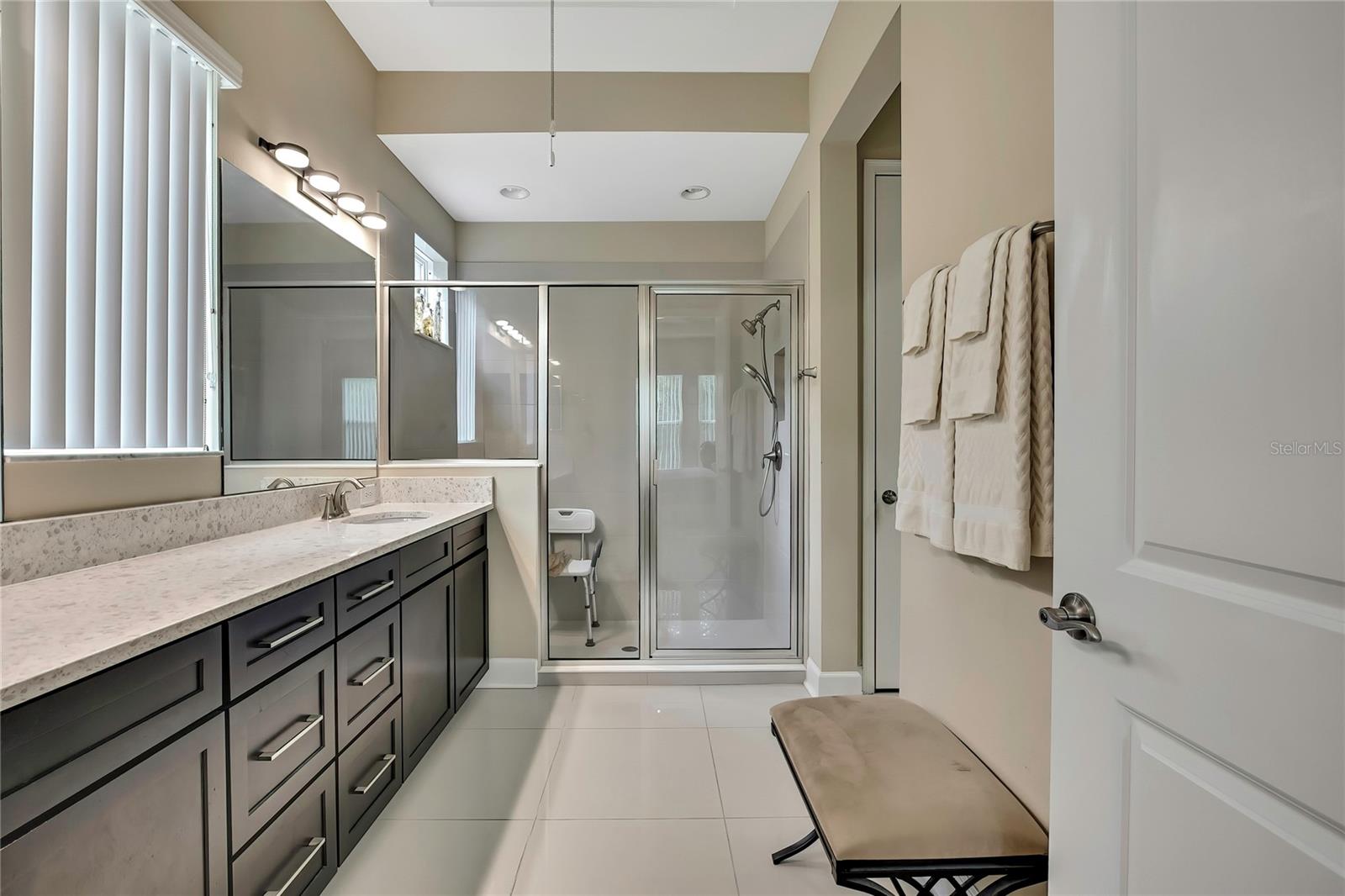 Listing photo id 25 for 4155 Barletta Court