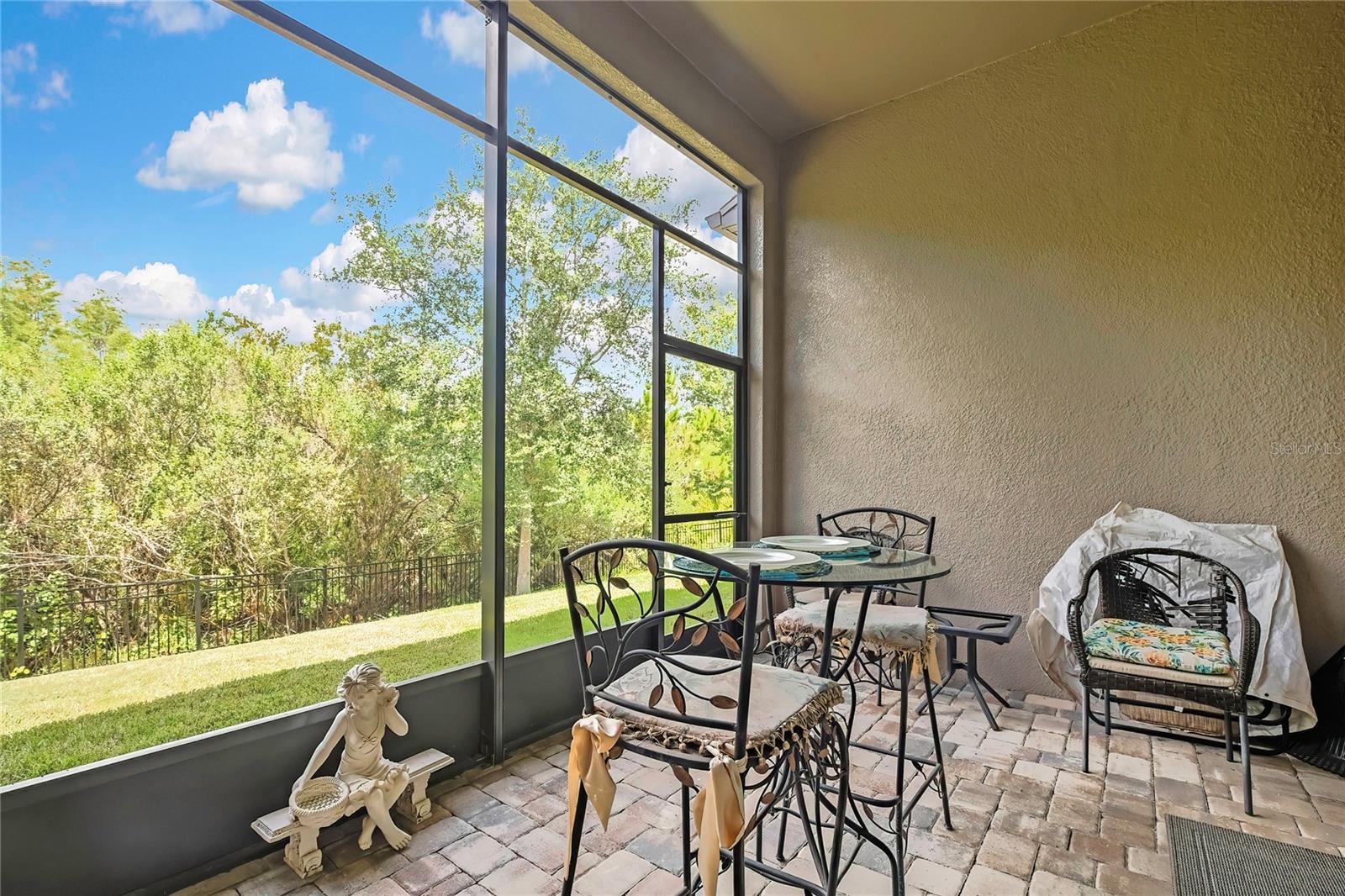 Listing photo id 35 for 4155 Barletta Court
