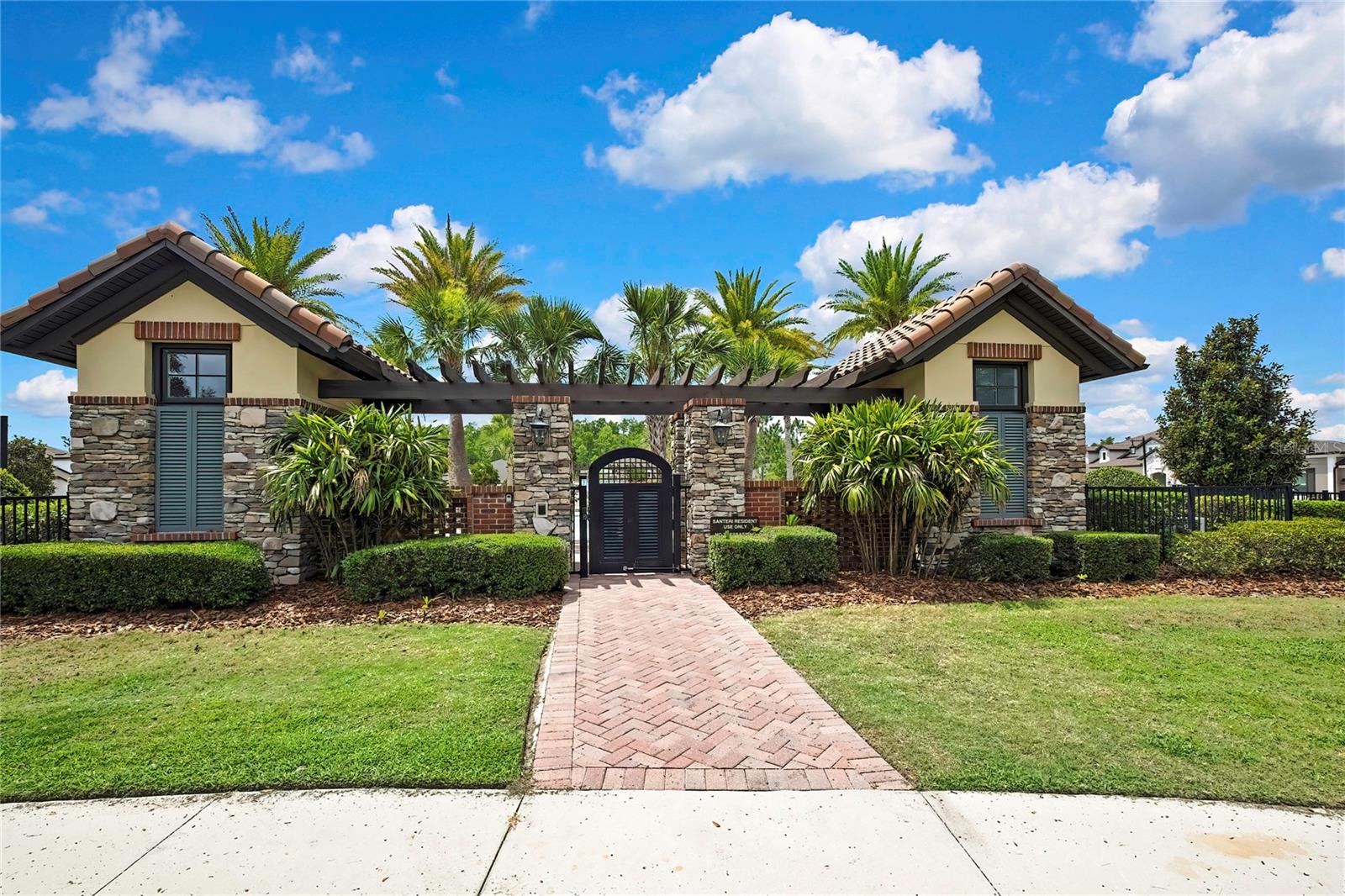 Listing photo id 38 for 4155 Barletta Court