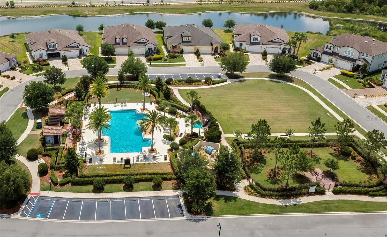 Listing photo id 40 for 4155 Barletta Court