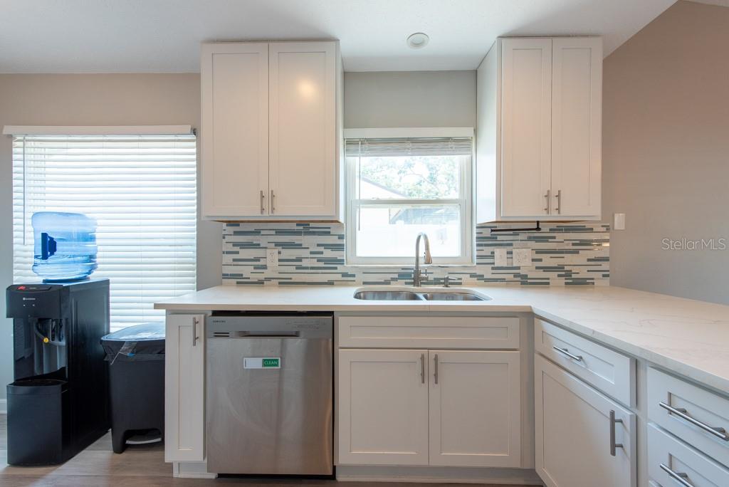 Image 11 of 35 For 6817 Gabrielle Street