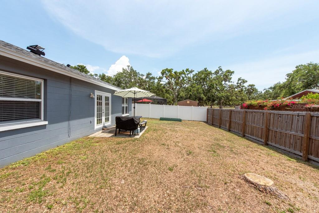 Image 27 of 35 For 6817 Gabrielle Street