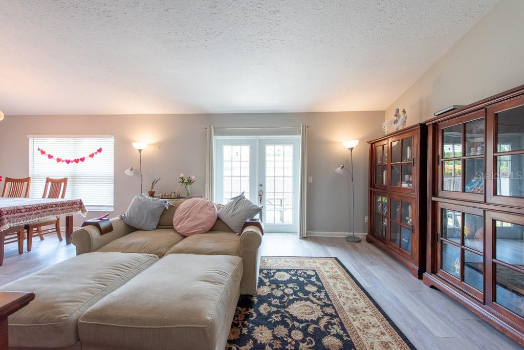 Image 3 of 35 For 6817 Gabrielle Street