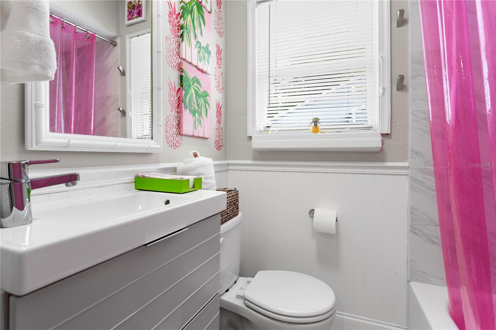 Image 16 of 47 For 4012 Munro Street