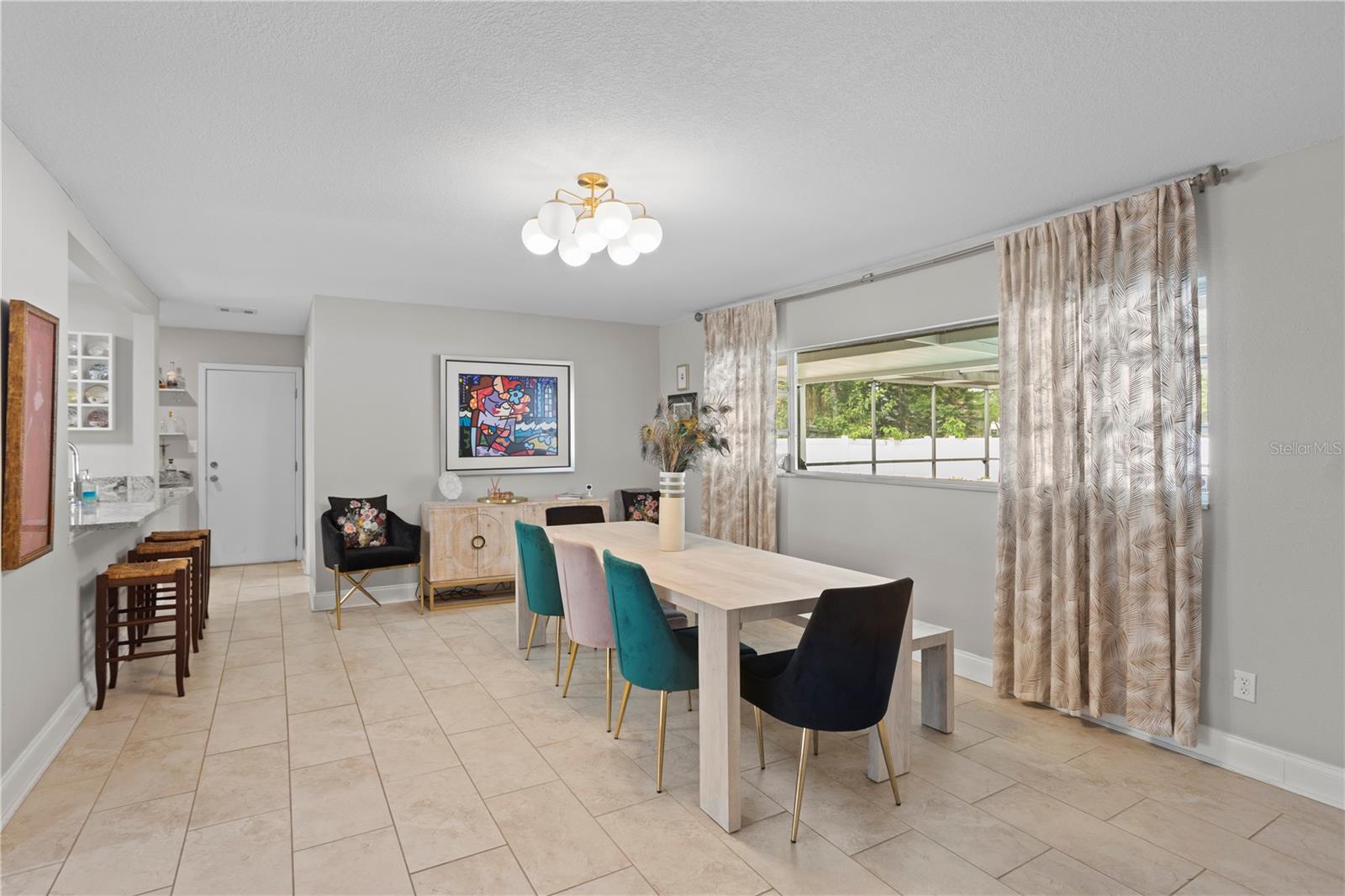 Image 19 of 47 For 4012 Munro Street