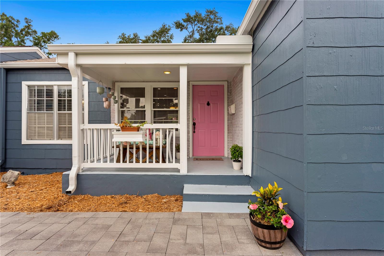 Image 3 of 47 For 4012 Munro Street