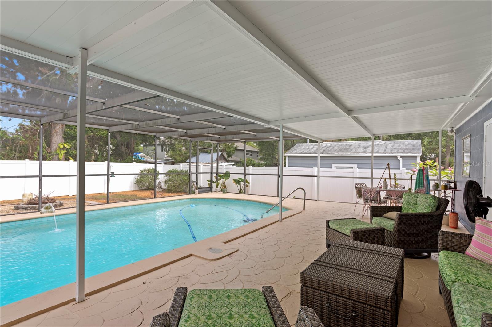 Image 40 of 47 For 4012 Munro Street