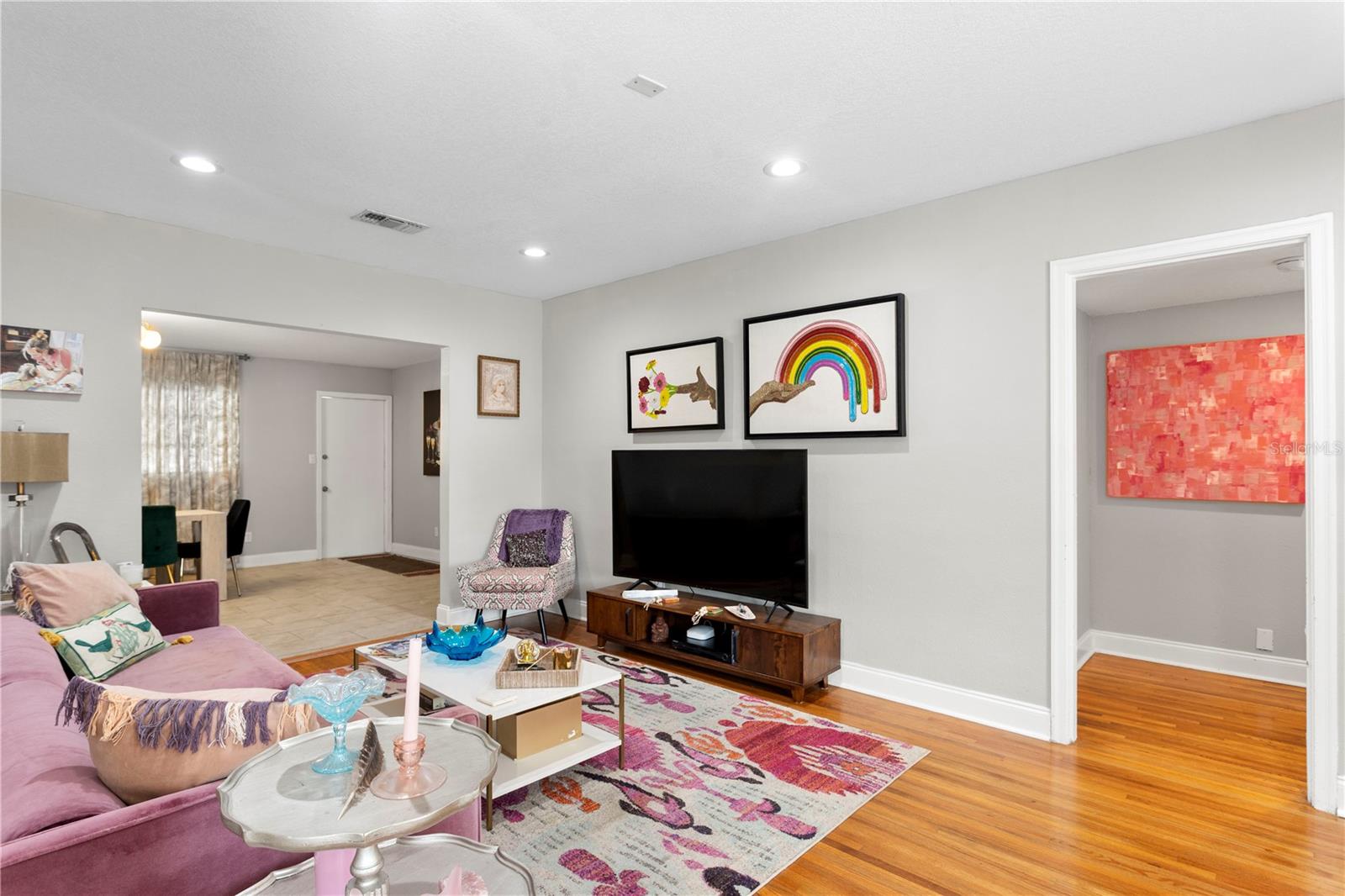 Image 8 of 47 For 4012 Munro Street