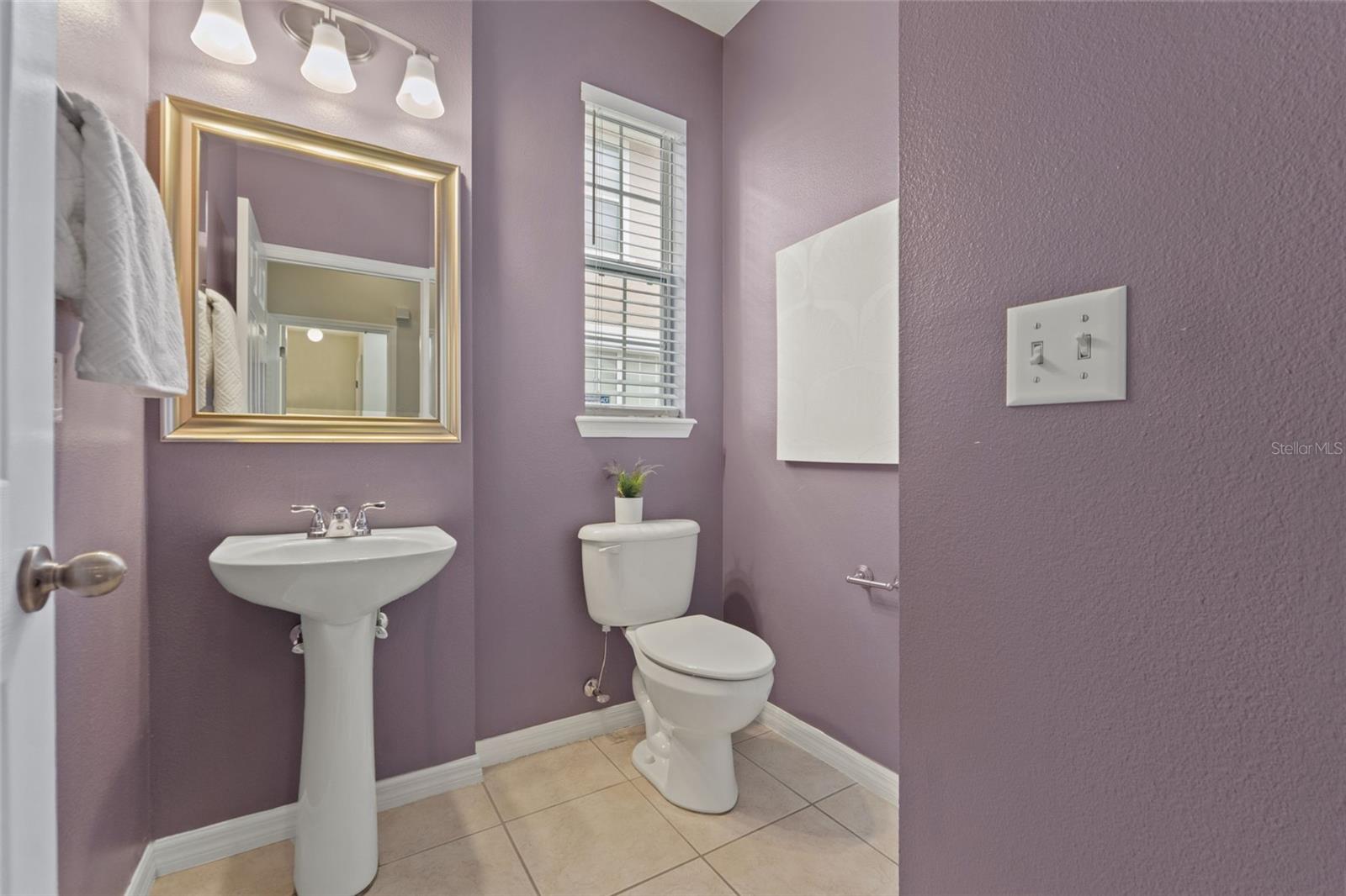Image 17 of 44 For 589 52nd Avenue N