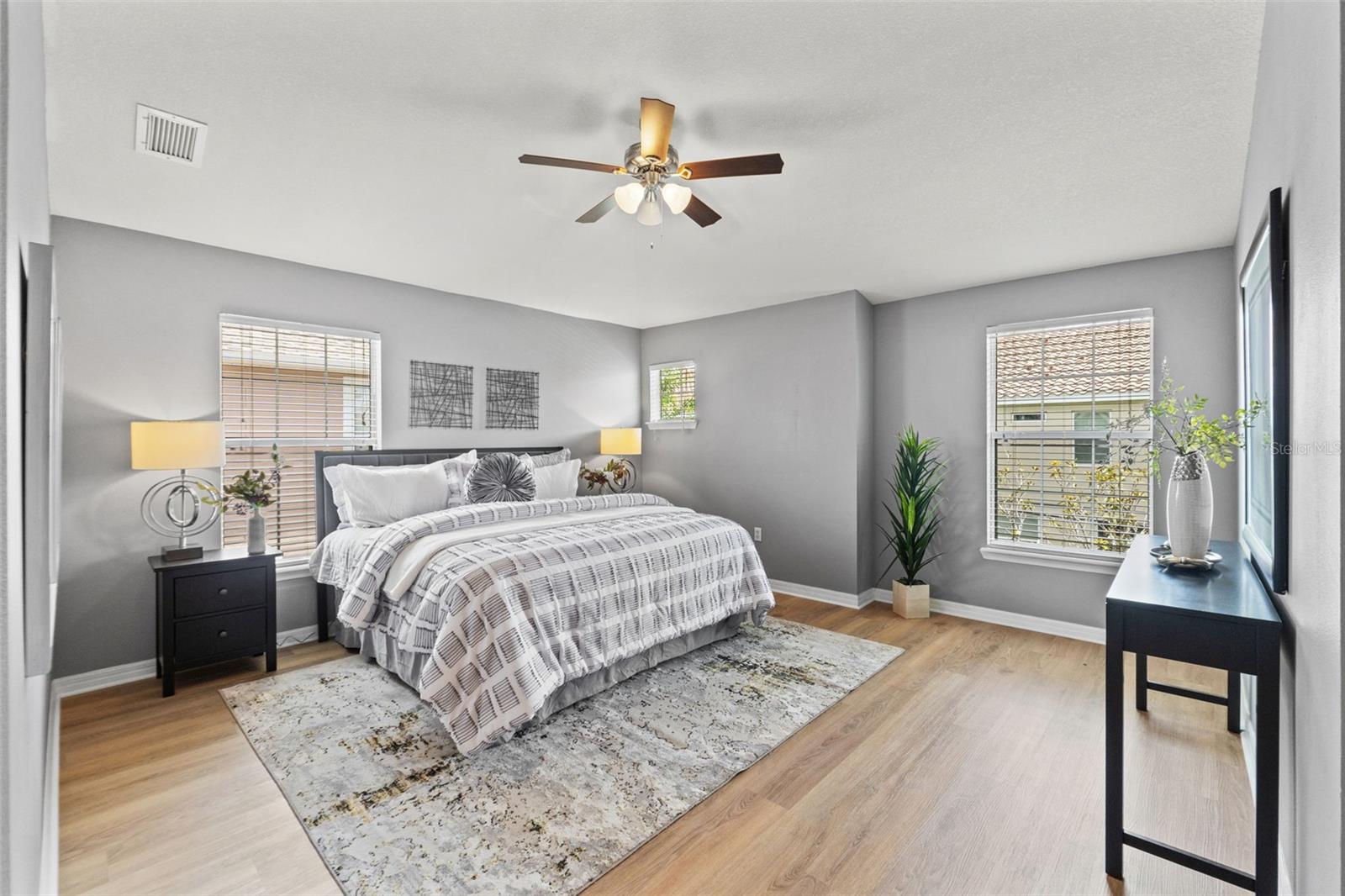 Image 27 of 44 For 589 52nd Avenue N