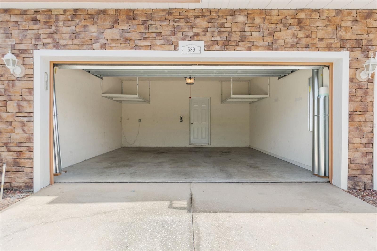 Image 31 of 44 For 589 52nd Avenue N