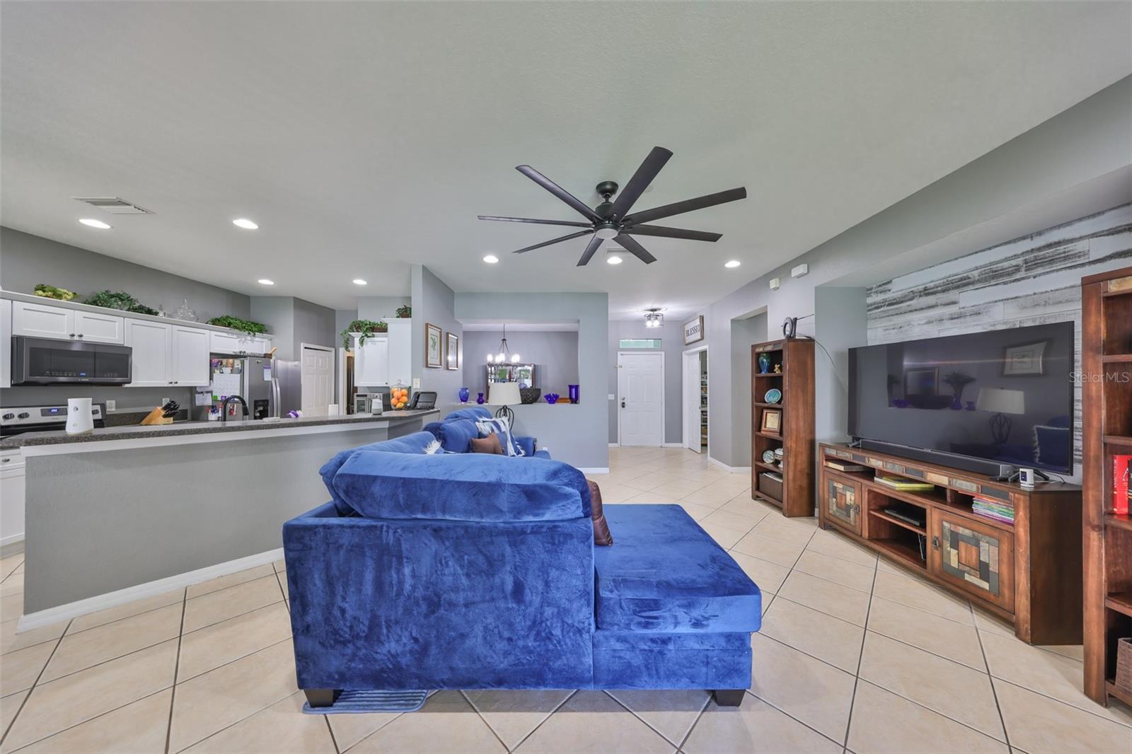 Image 14 of 46 For 11806 Holly Crest Lane