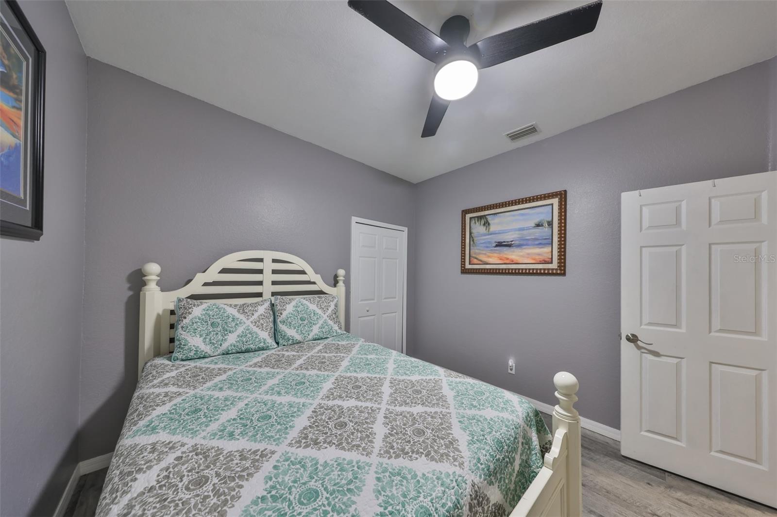 Image 22 of 46 For 11806 Holly Crest Lane