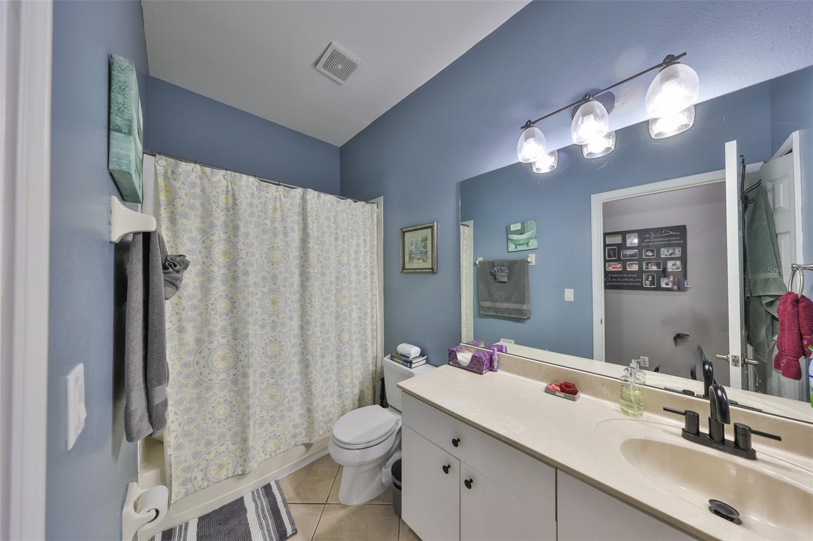 Image 24 of 46 For 11806 Holly Crest Lane