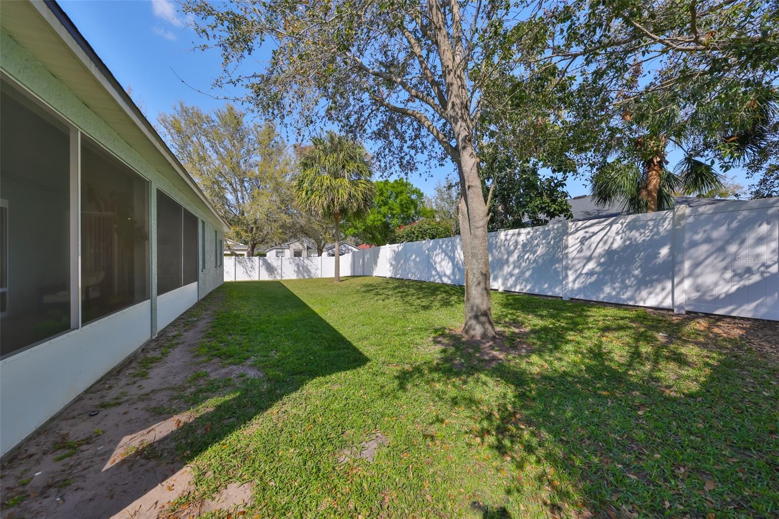 Image 36 of 46 For 11806 Holly Crest Lane