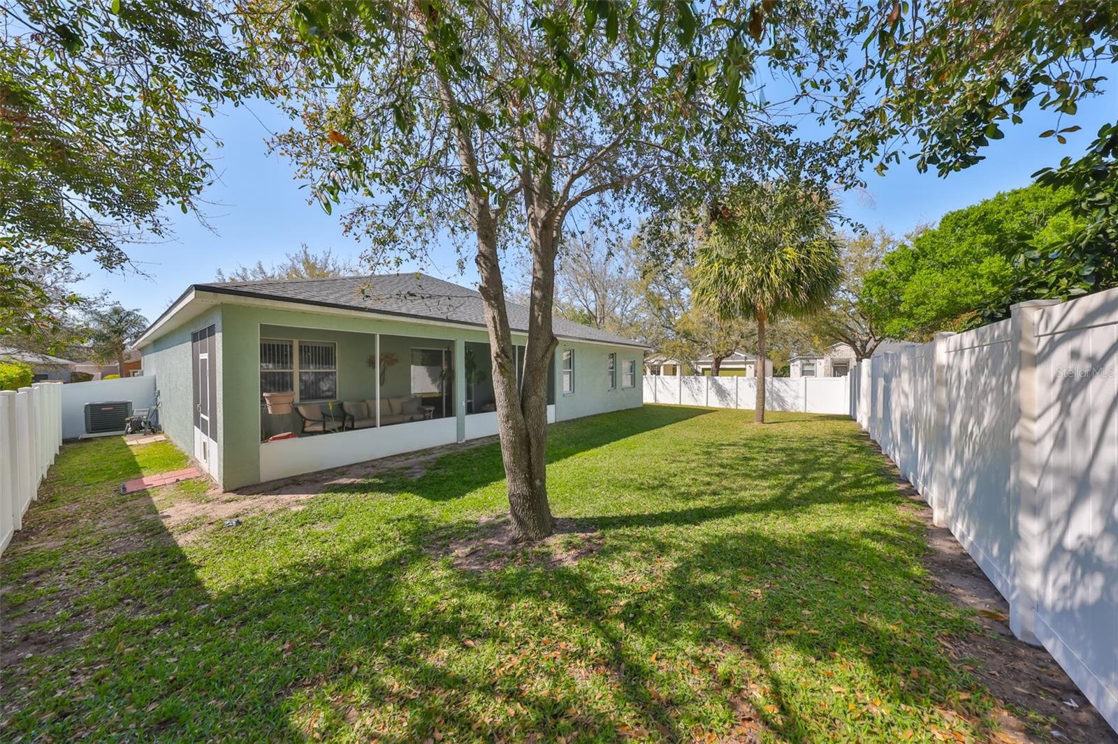 Image 37 of 46 For 11806 Holly Crest Lane