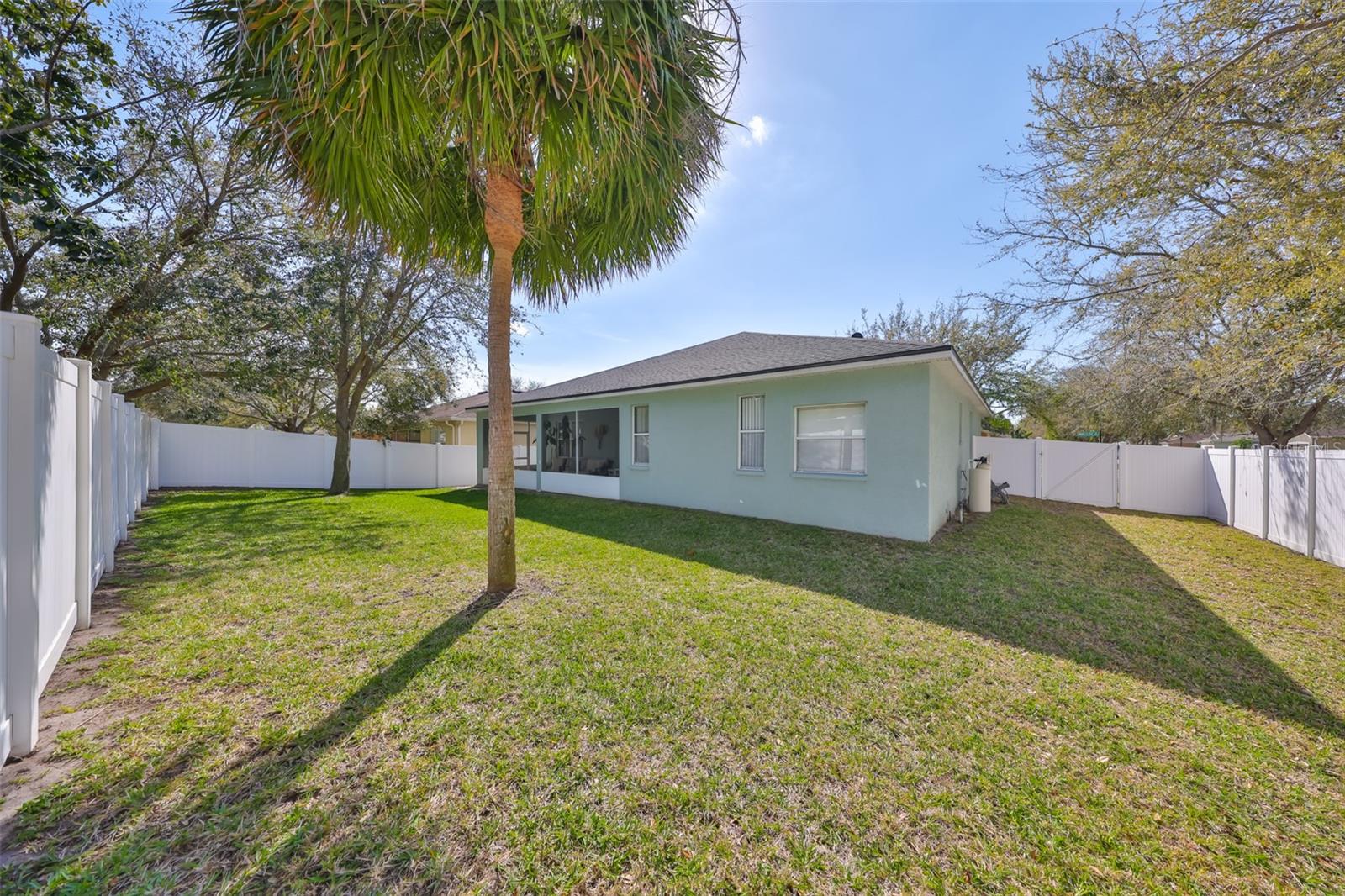 Image 38 of 46 For 11806 Holly Crest Lane