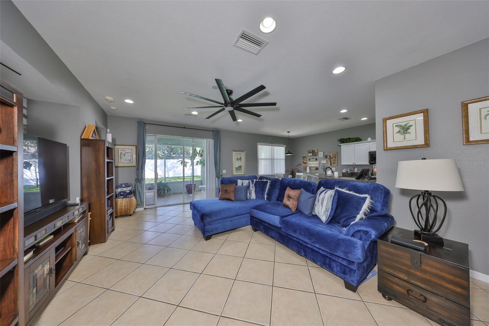 Image 6 of 46 For 11806 Holly Crest Lane