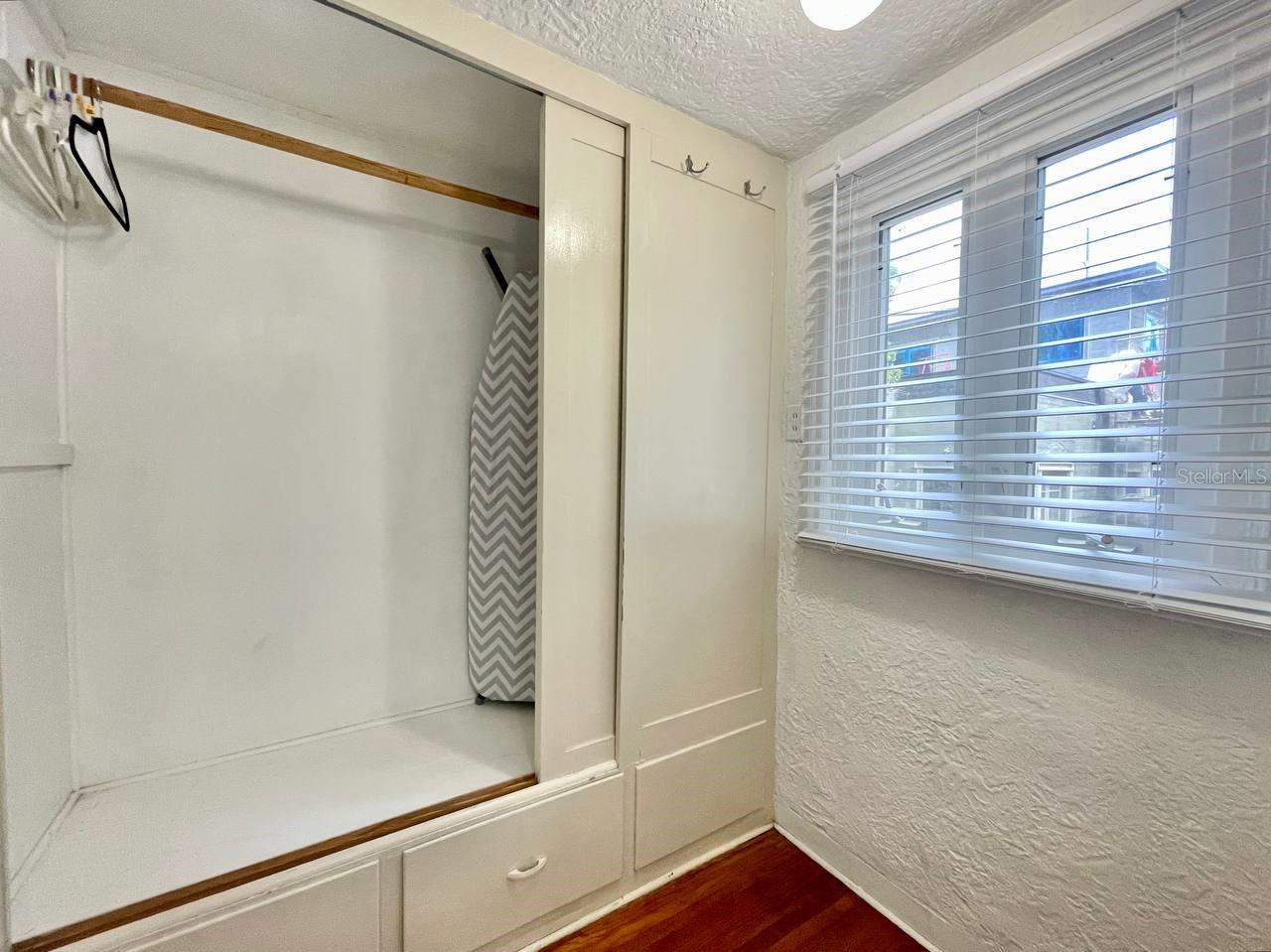 Image 12 of 14 For 6601 Navin Avenue