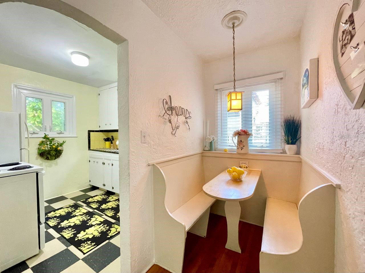 Image 7 of 14 For 6601 Navin Avenue