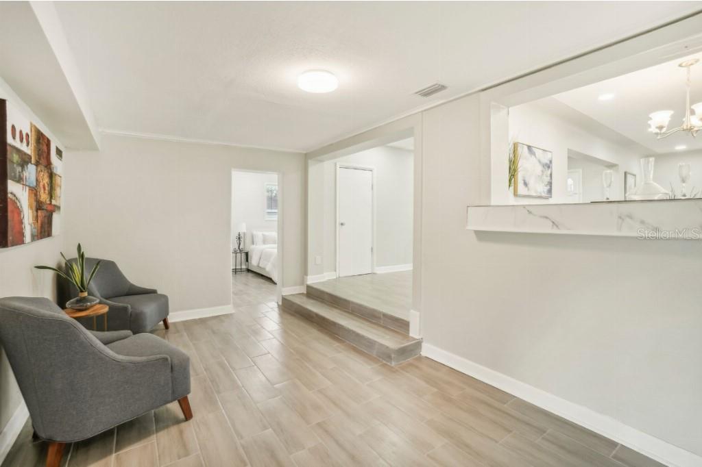 Image 8 of 18 For 3118 Adrian Avenue