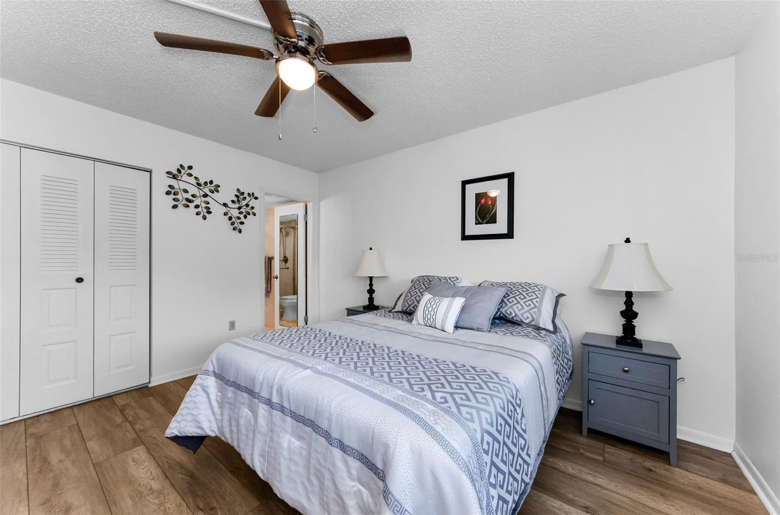 Image 7 of 64 For 952 Virginia Street 303
