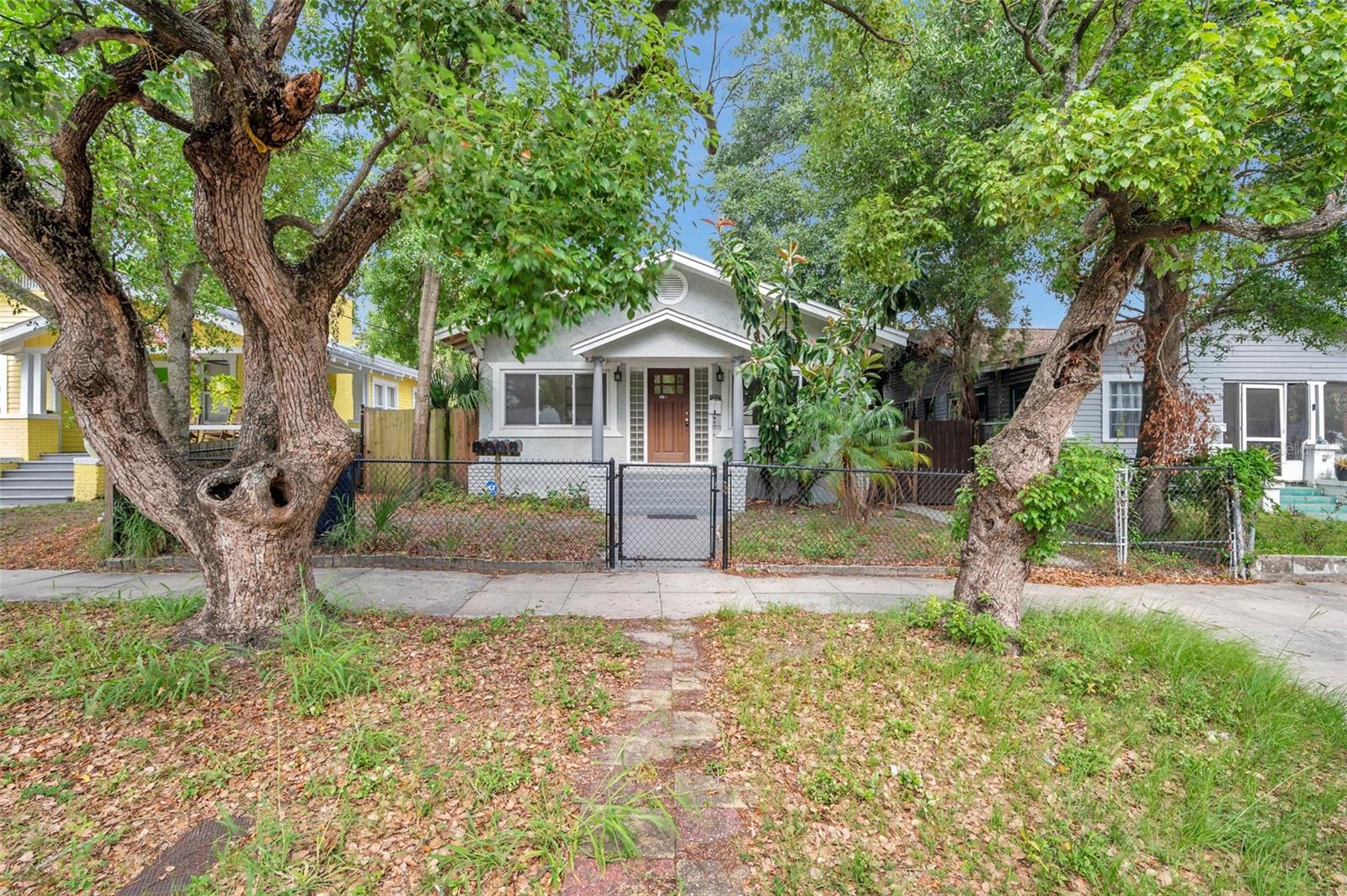 Image 2 of 44 For 2808 Highland Avenue