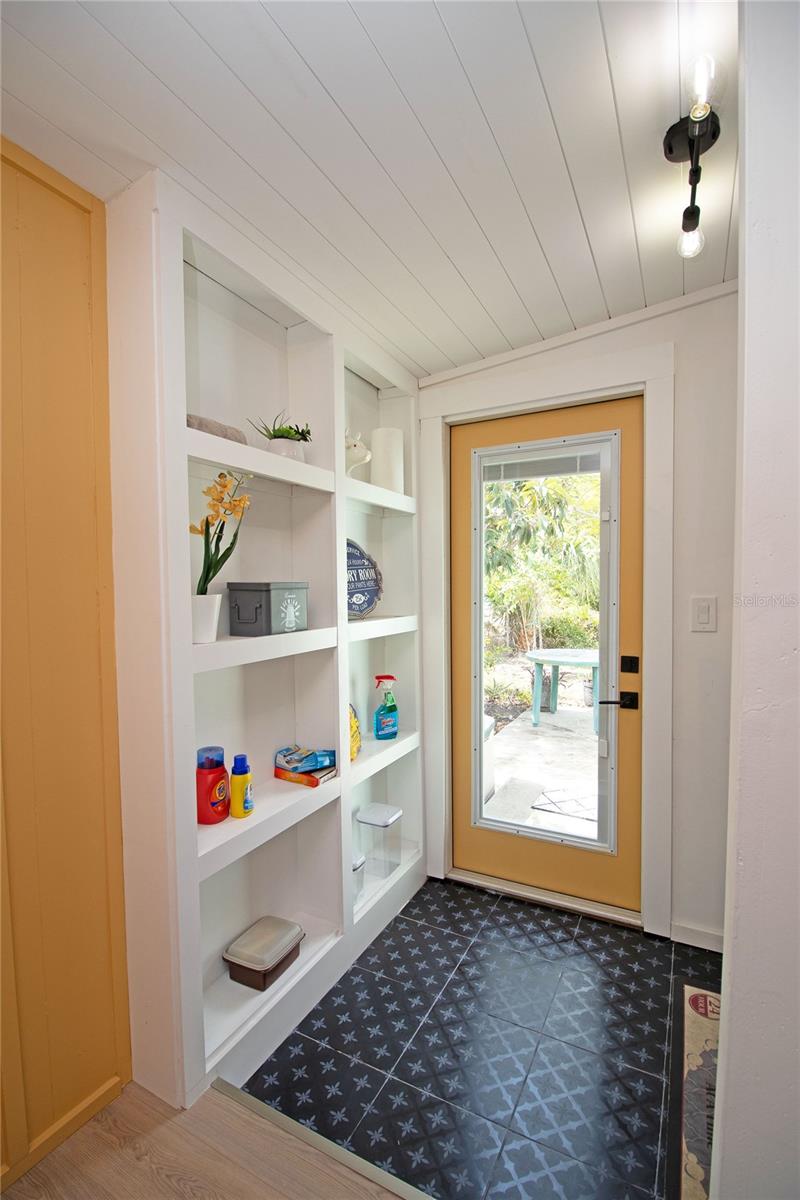 Image 15 of 27 For 4830 47th Avenue N