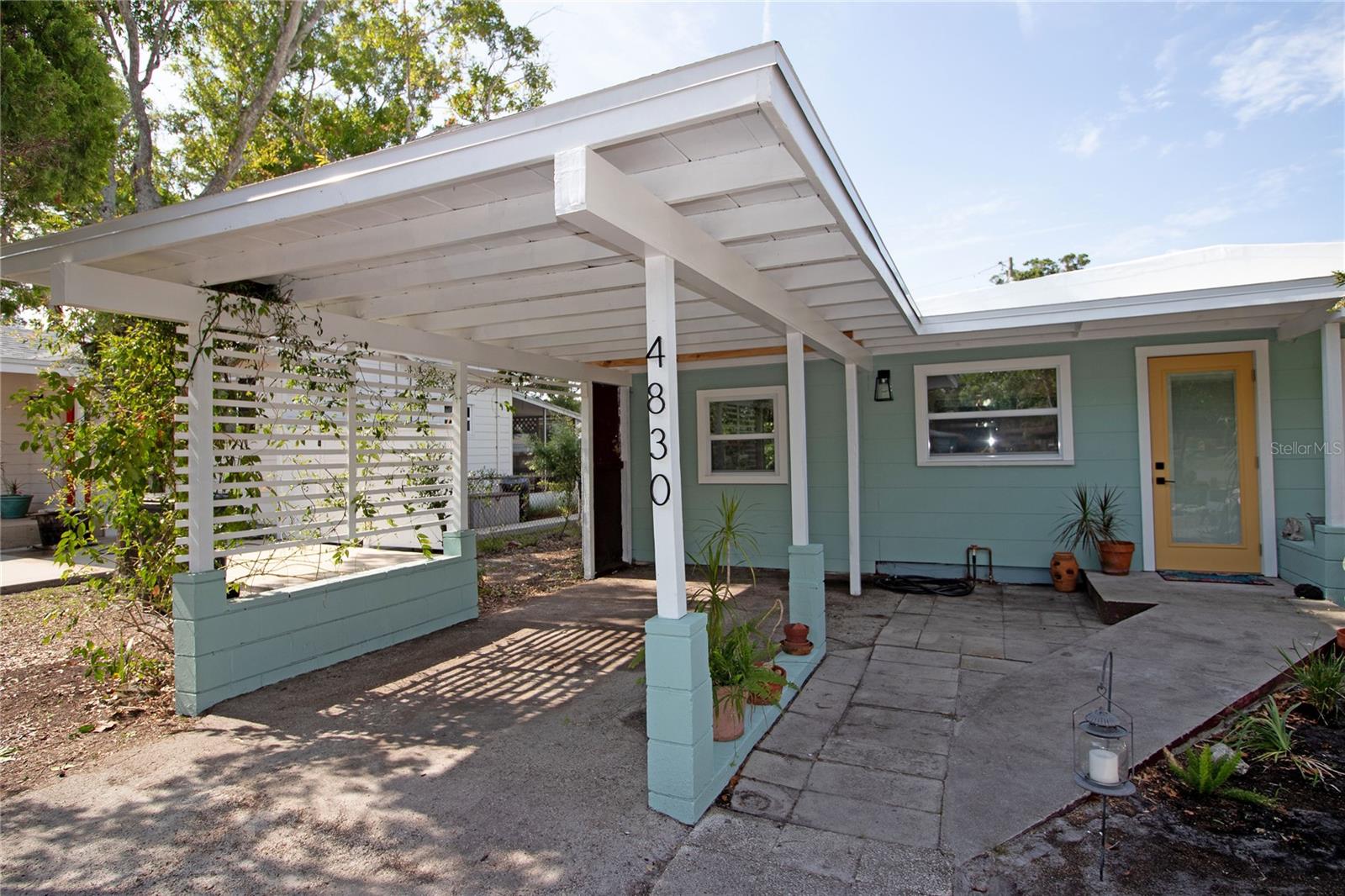 Image 2 of 27 For 4830 47th Avenue N
