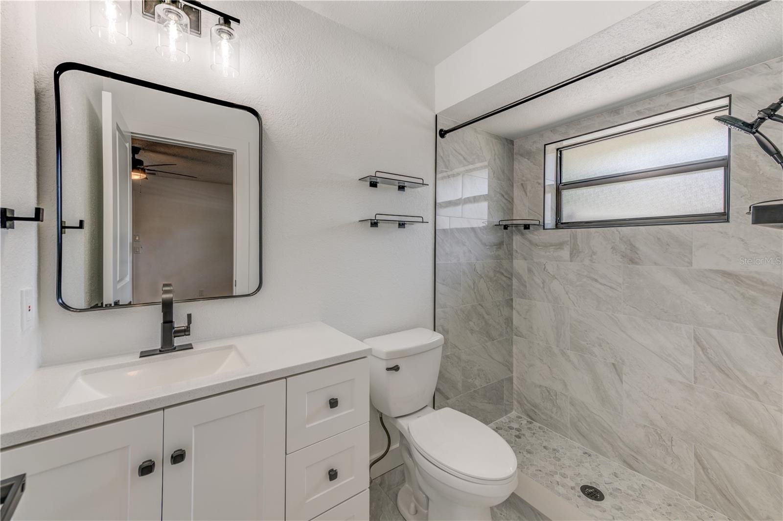 Listing photo id 24 for 5435 20th Avenue N