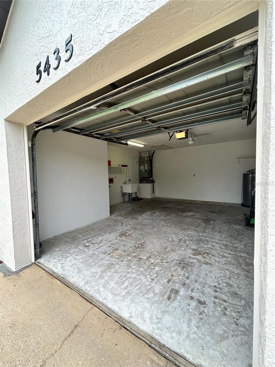 Listing photo id 35 for 5435 20th Avenue N