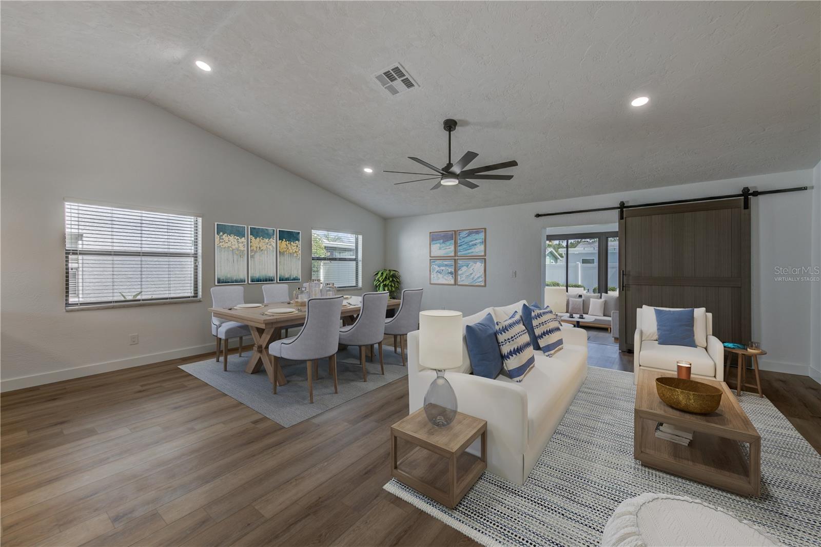 Listing photo id 3 for 5435 20th Avenue N