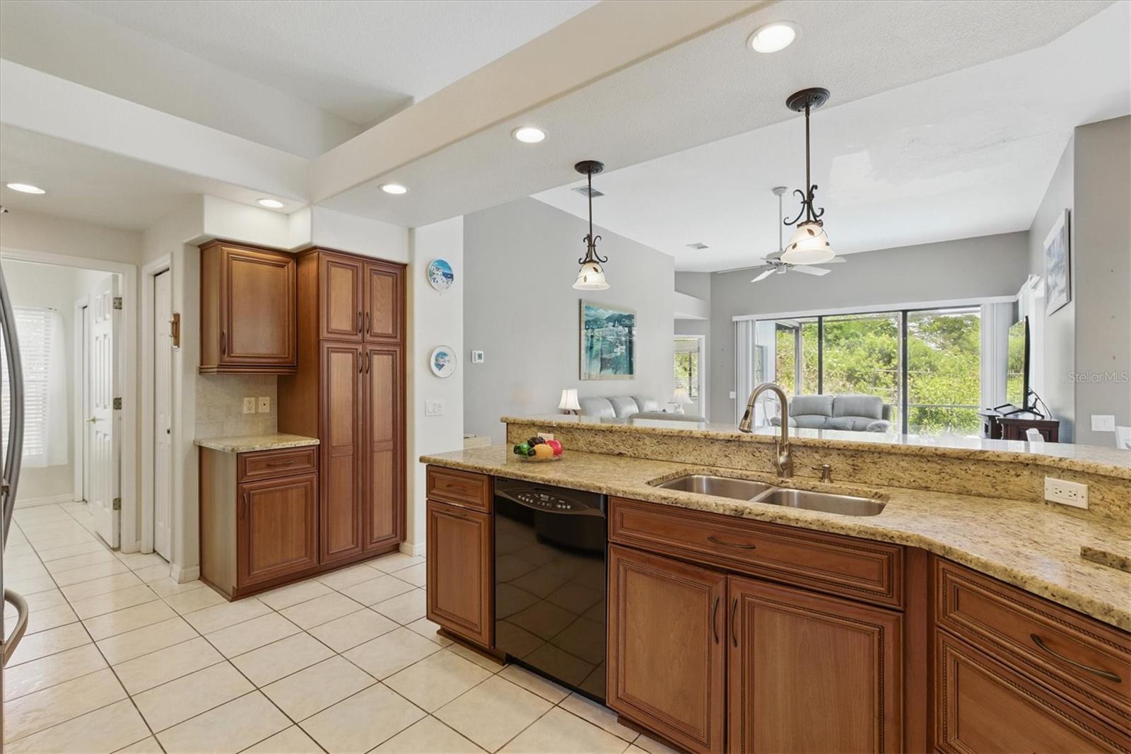 Image 18 of 43 For 3457 Foxhall Drive