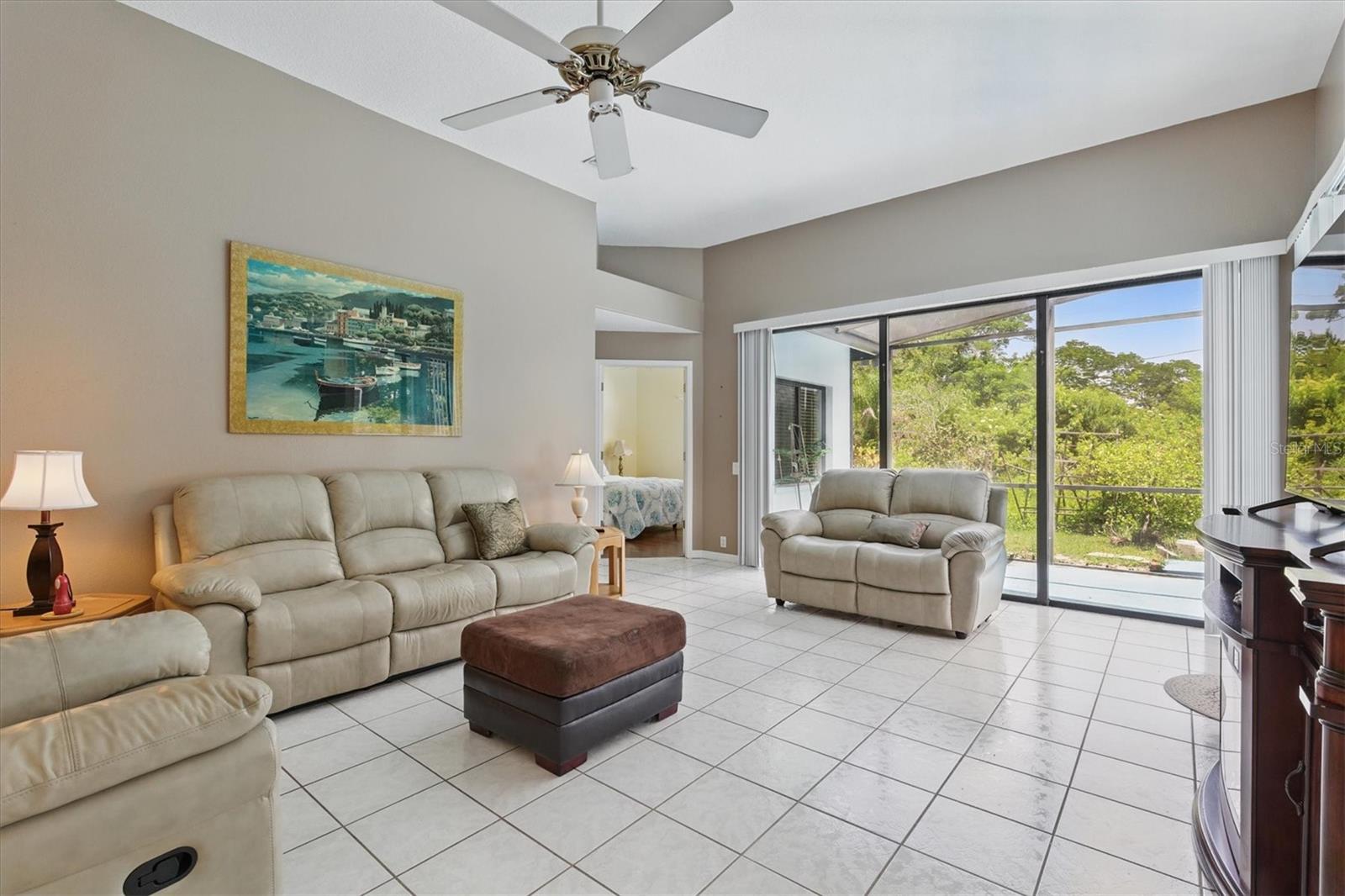 Image 21 of 43 For 3457 Foxhall Drive
