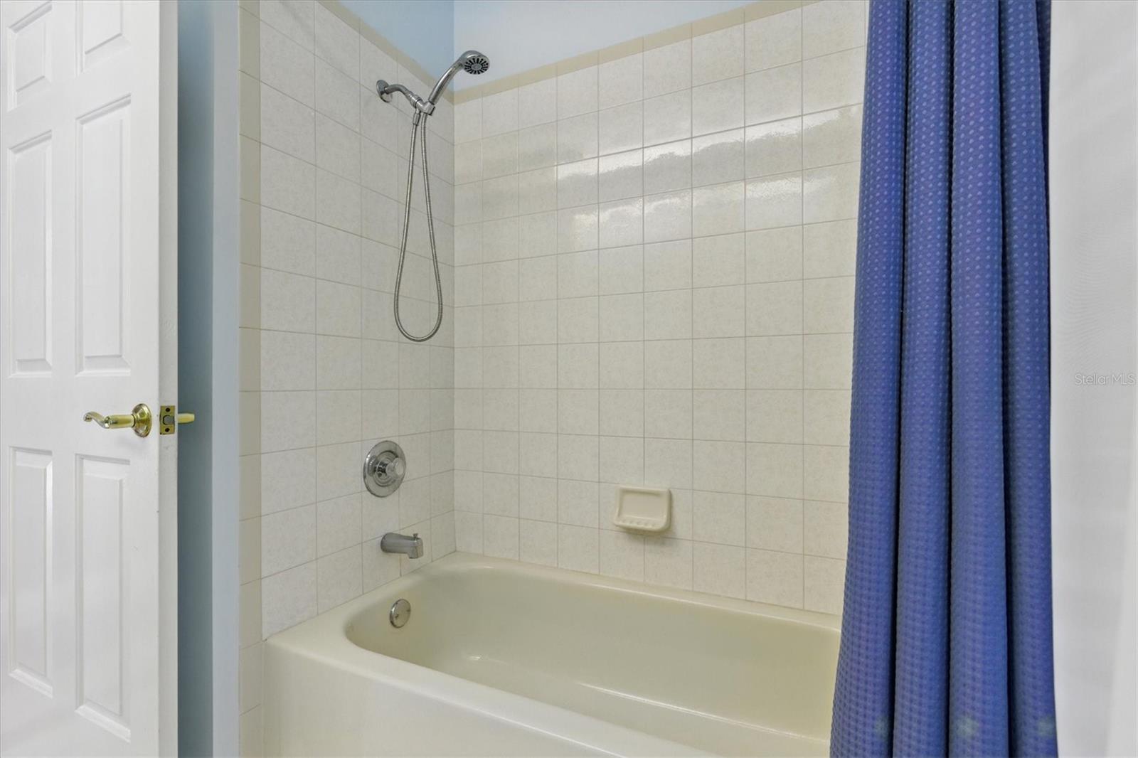 Image 33 of 43 For 3457 Foxhall Drive