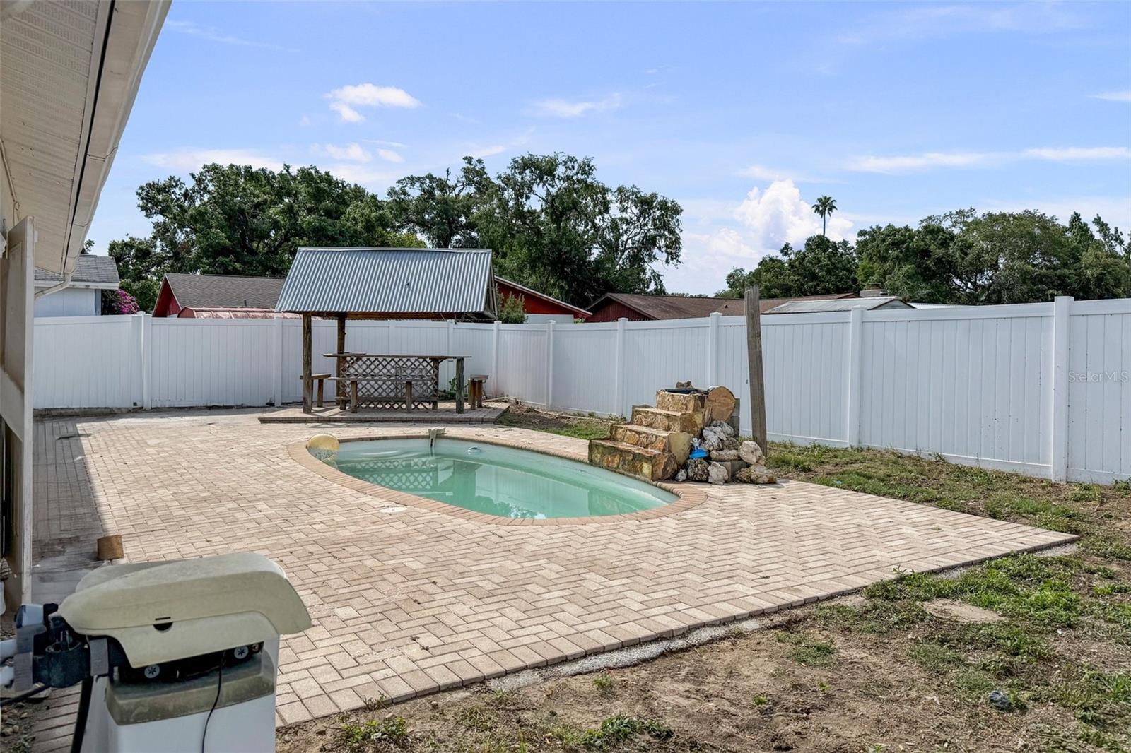 Image 17 of 24 For 1009 Sagamore Drive