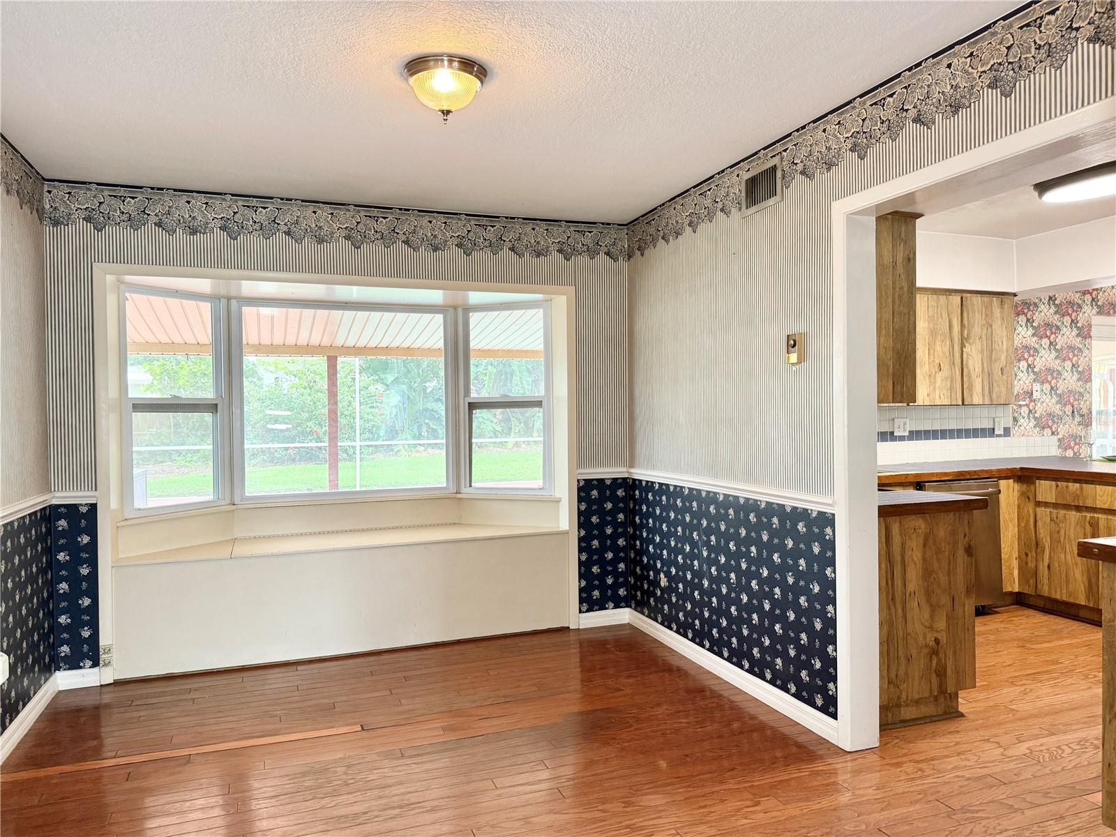 Image 9 of 41 For 2523 Krueger Lane