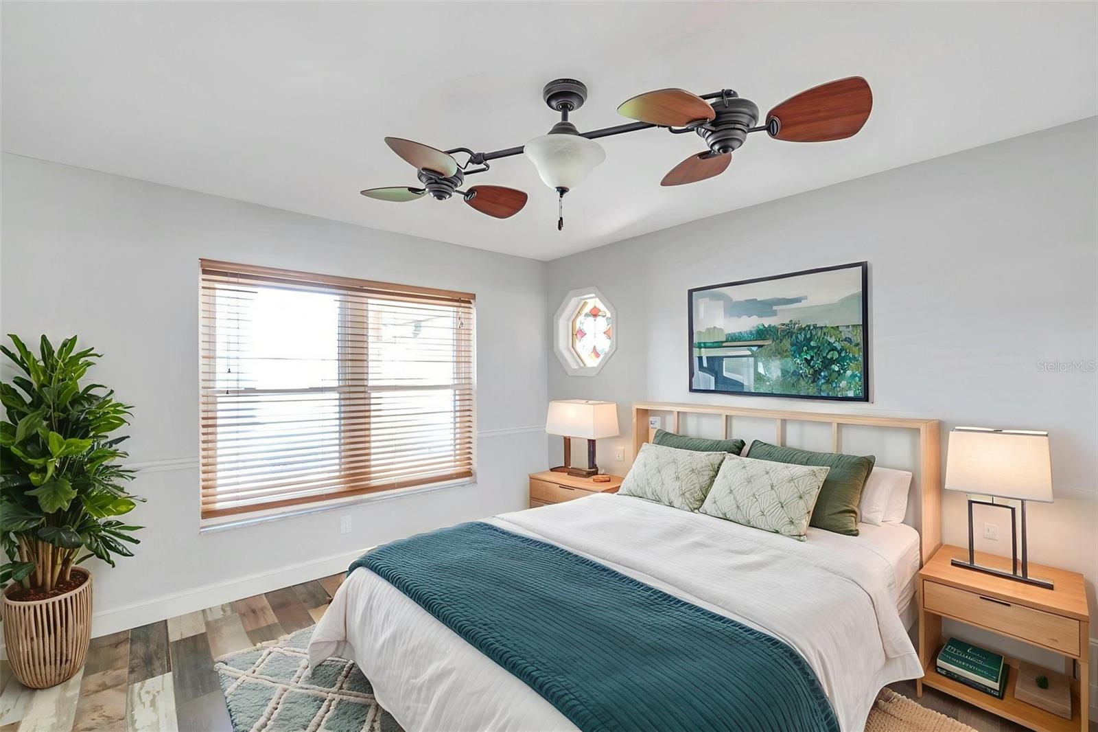 Listing photo id 46 for 1695 Cinnamon Lane