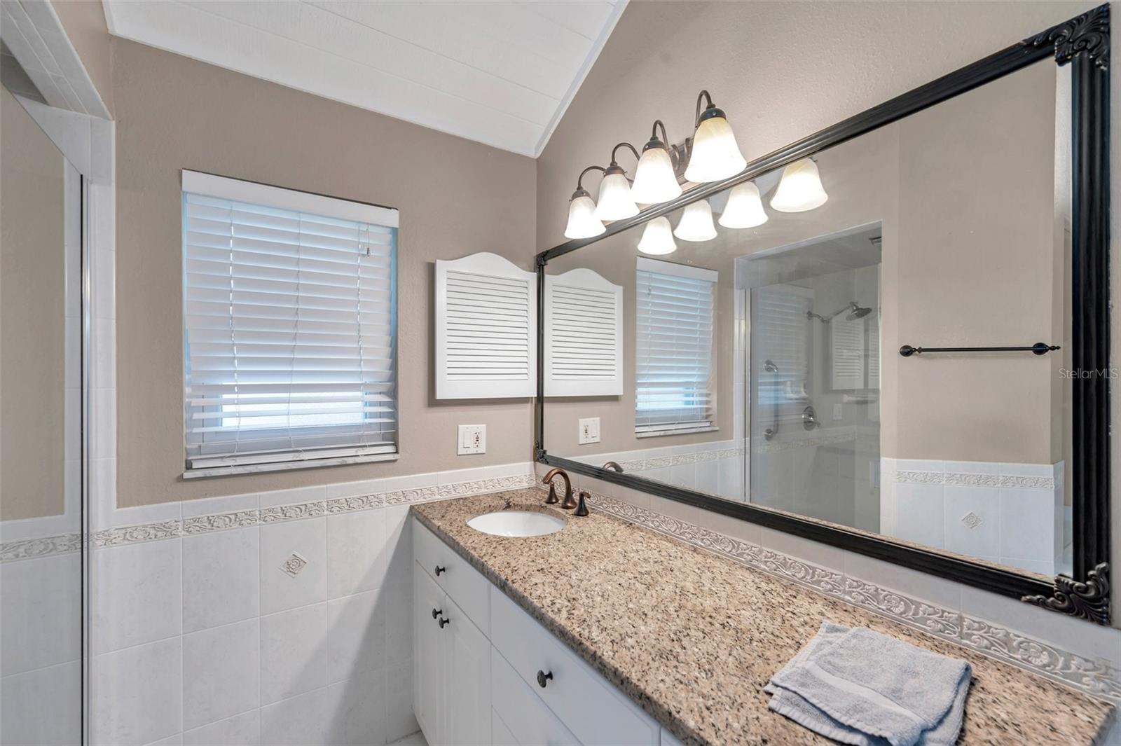Listing photo id 57 for 1695 Cinnamon Lane