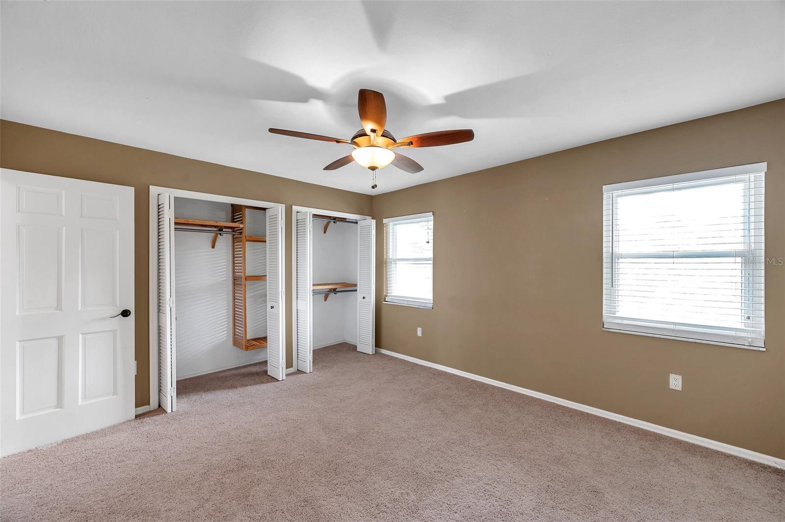 Listing photo id 69 for 1695 Cinnamon Lane