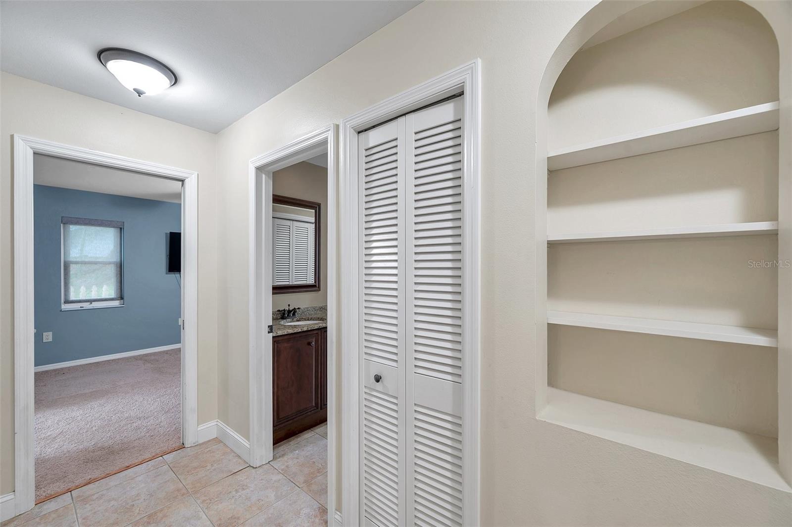 Listing photo id 70 for 1695 Cinnamon Lane