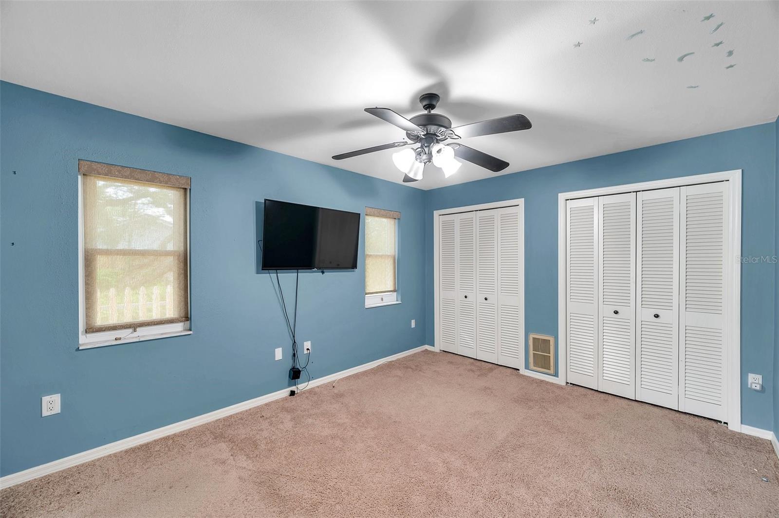 Listing photo id 71 for 1695 Cinnamon Lane